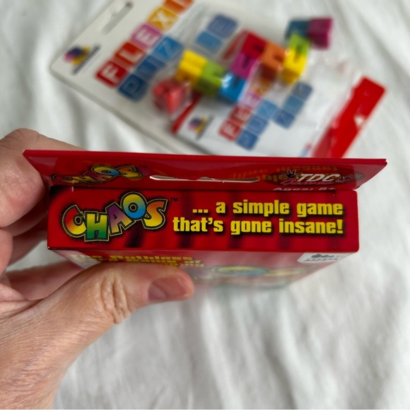 Lot of 2 New Games Flexi Puzzle & Chaos Cards - Picture 7 of 8